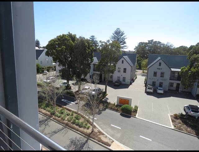 81M² OFFICE TO LET IN PAARDEVLEI